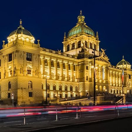 Camo Boutique Apartments Prague Exterior photo